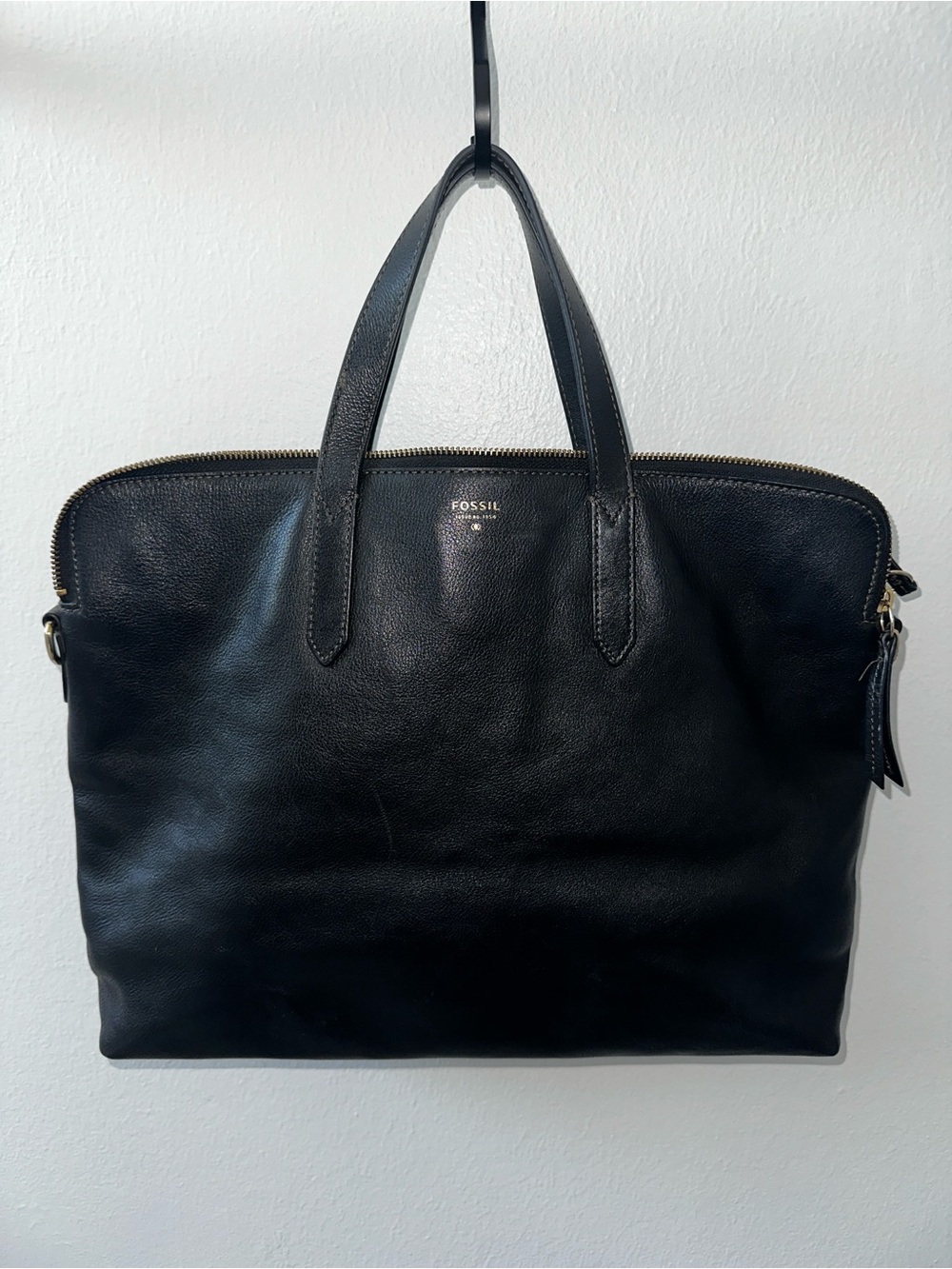 FOSSIL Black Leather double entry bag With Crossbody removable strap